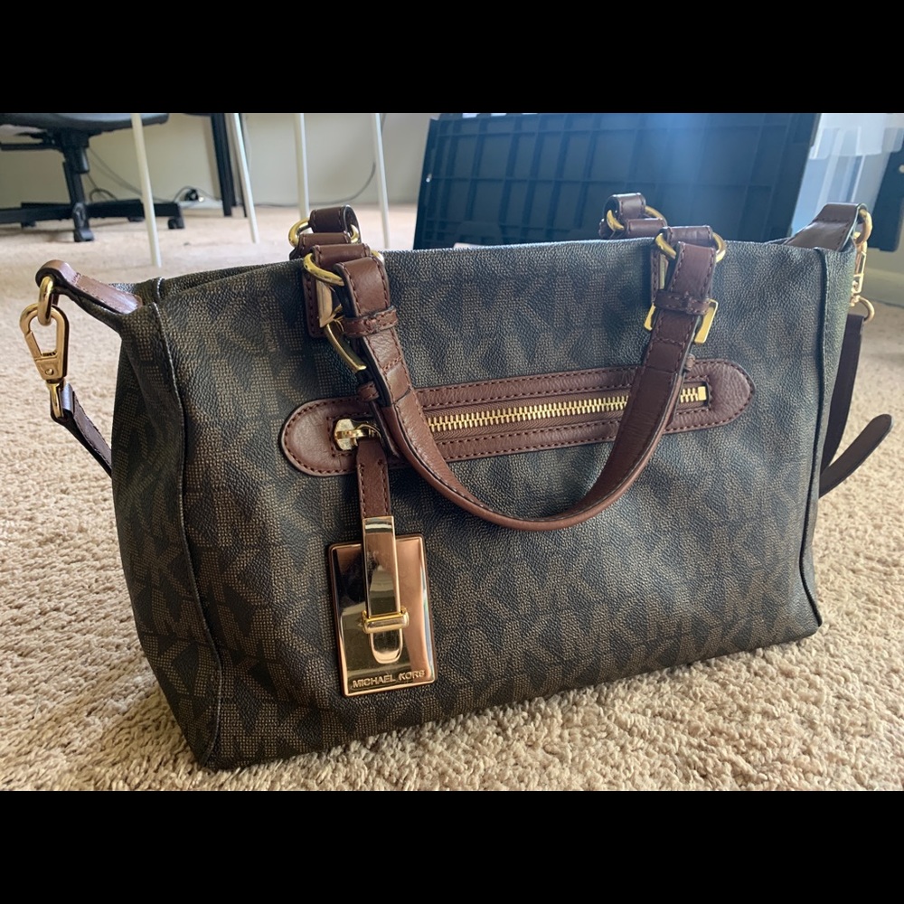 Michael Kors Hangbag